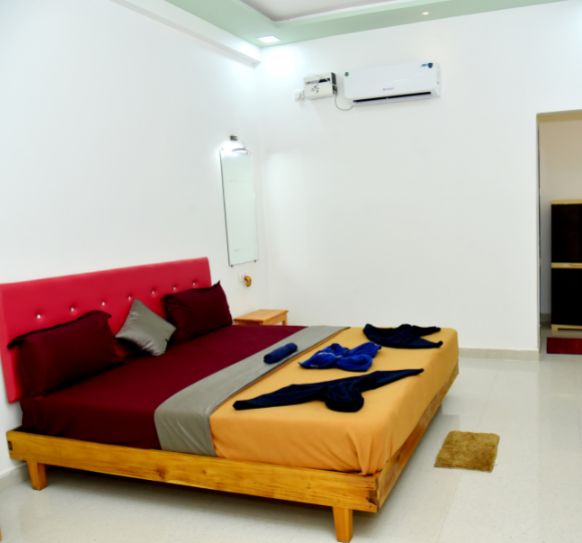 ac-rooms-in-malvan